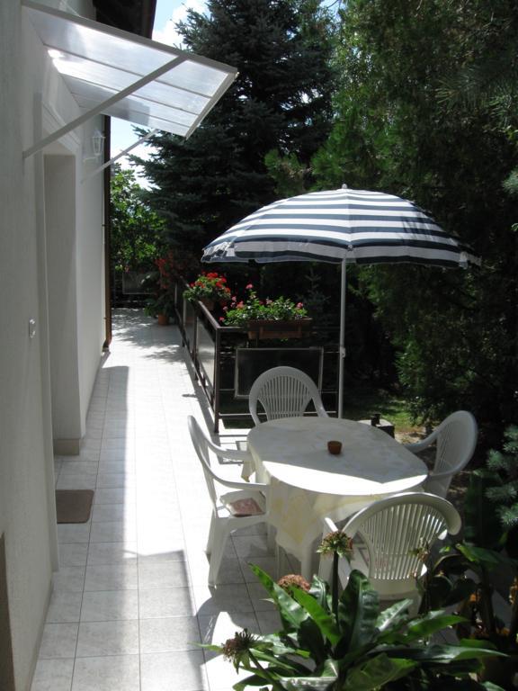 Barcza Vendeghaz Hotel Balatonfüred Exterior foto