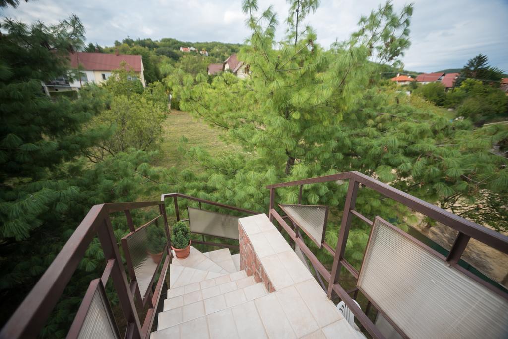 Barcza Vendeghaz Hotel Balatonfüred Exterior foto